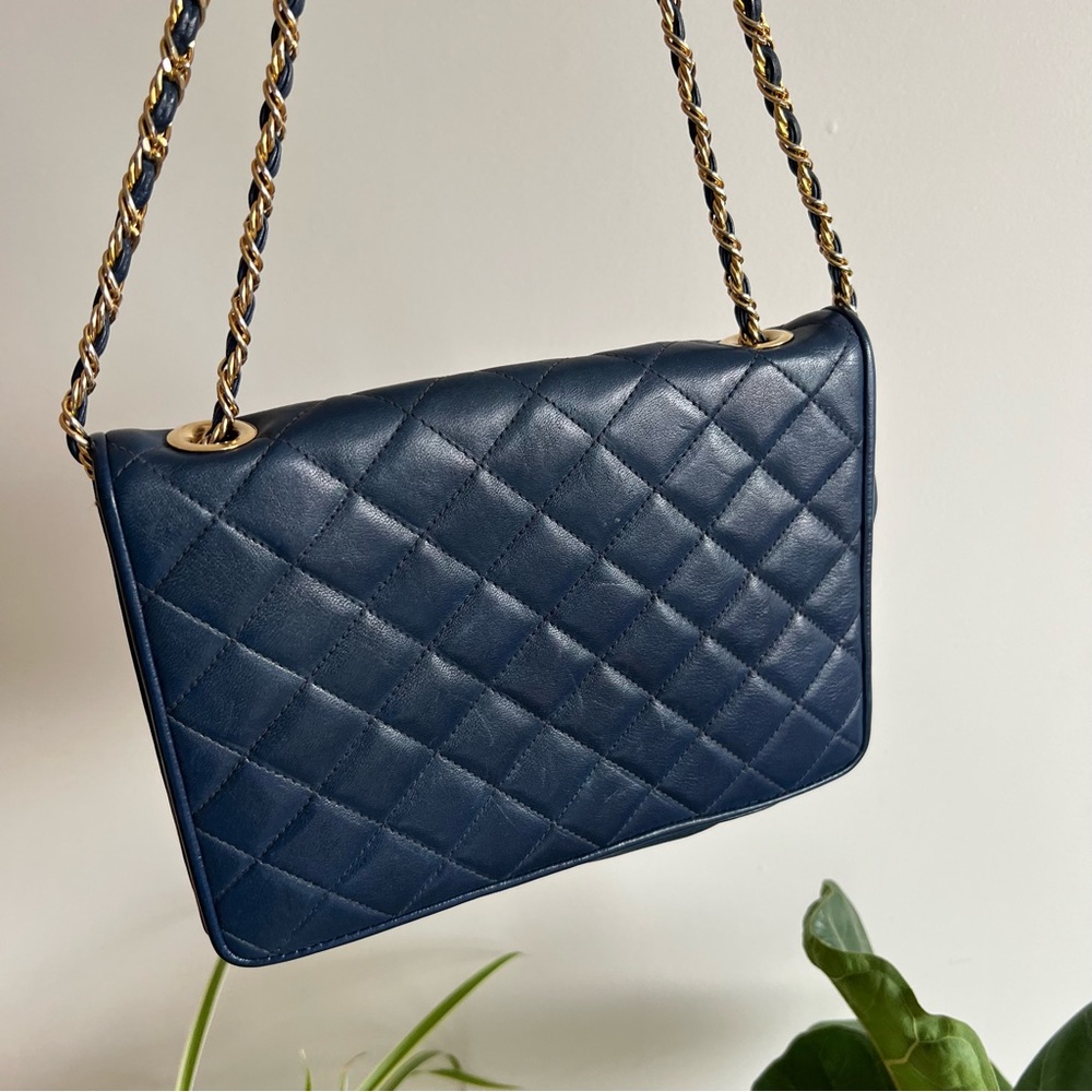 Vintage DI BENITO Quilted Leather Flap
Front Convertible Shoulder Bag Blue - Picture 13 of 15